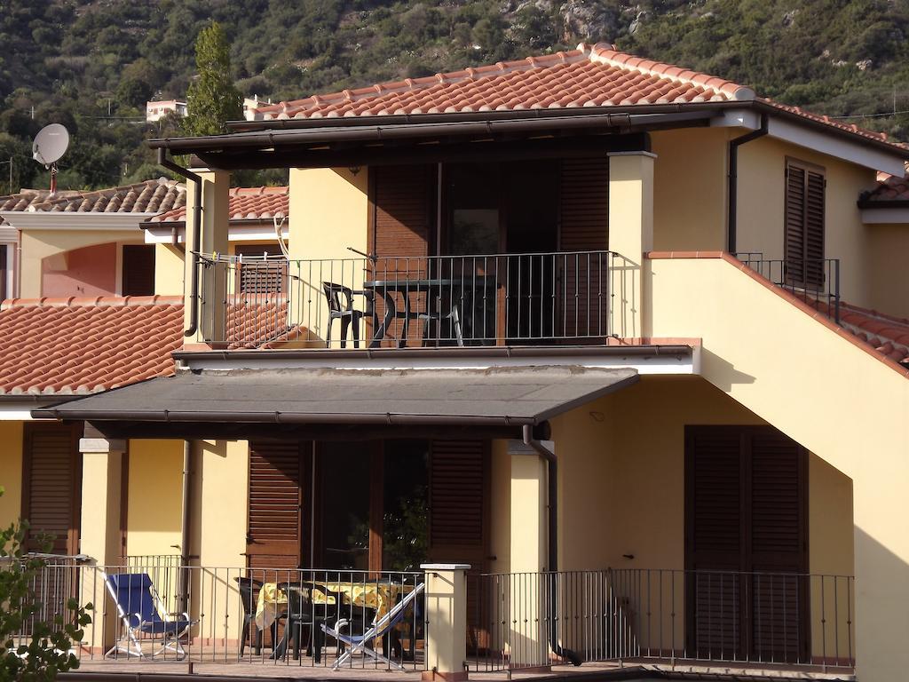 Yellon House Appartement Santa Maria Navarrese Buitenkant foto