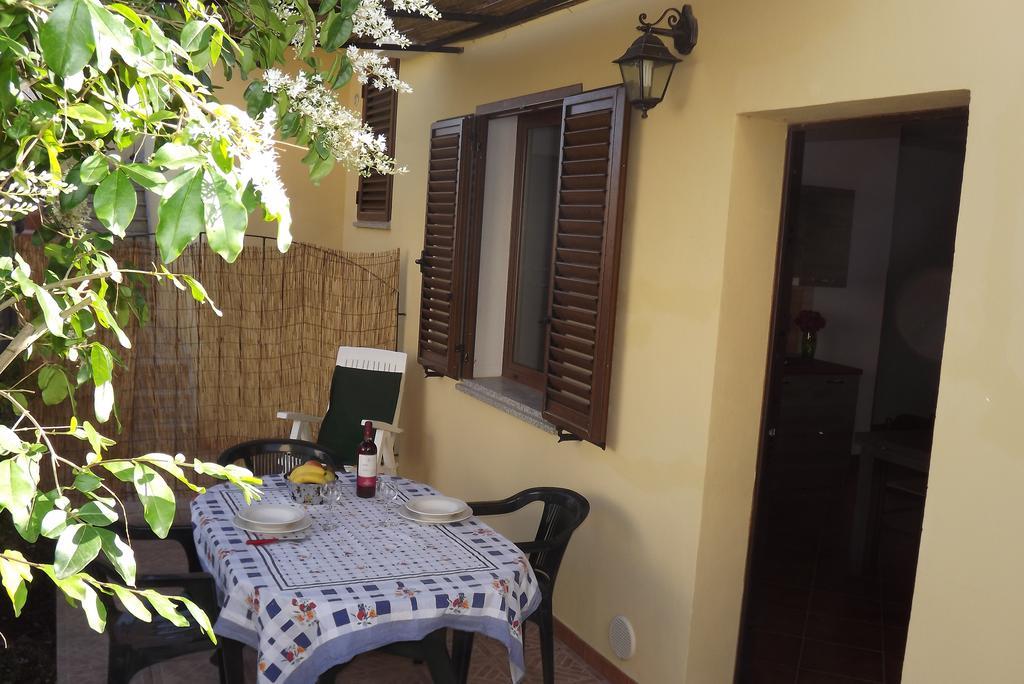 Yellon House Appartement Santa Maria Navarrese Buitenkant foto